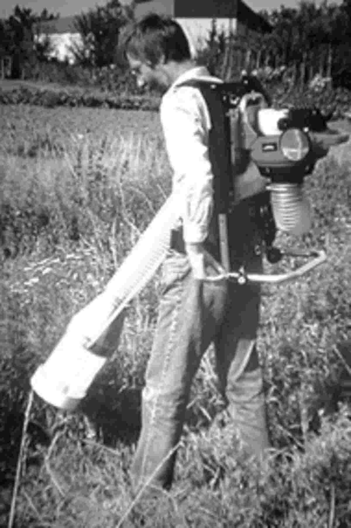 Entwicklung von Eklektoren durch Gerhard F. Behre in enger Zusammenarbeit mit Prof. Dr. Kneitz am zoologischen Institut der Universität Bonn