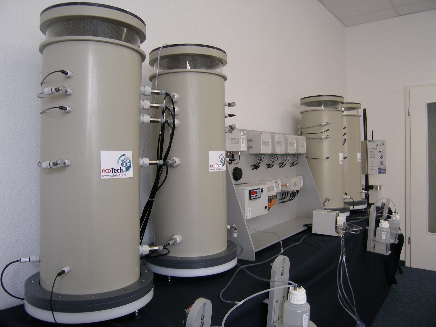 Montagewand eines Laborlysimeter-Systems